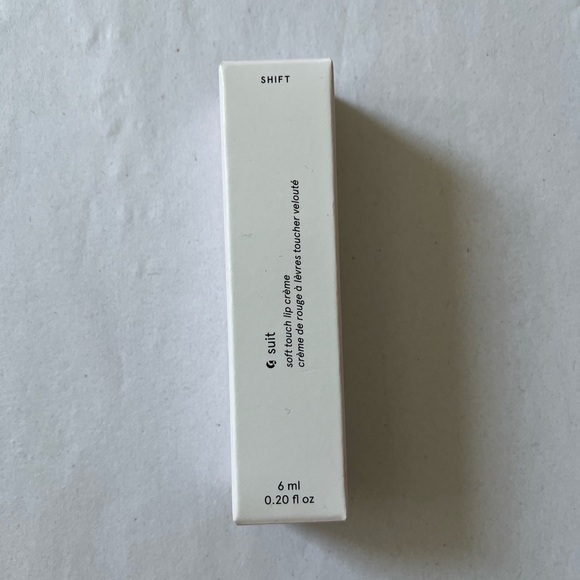 Glossier G Suit Soft touch lip crème color SHIFT NIB - Picture 5 of 8